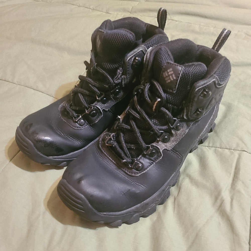 Men's Columbia Newton Ridge™ Plus II‎ Waterproof Hiking Boot Black US 7.5